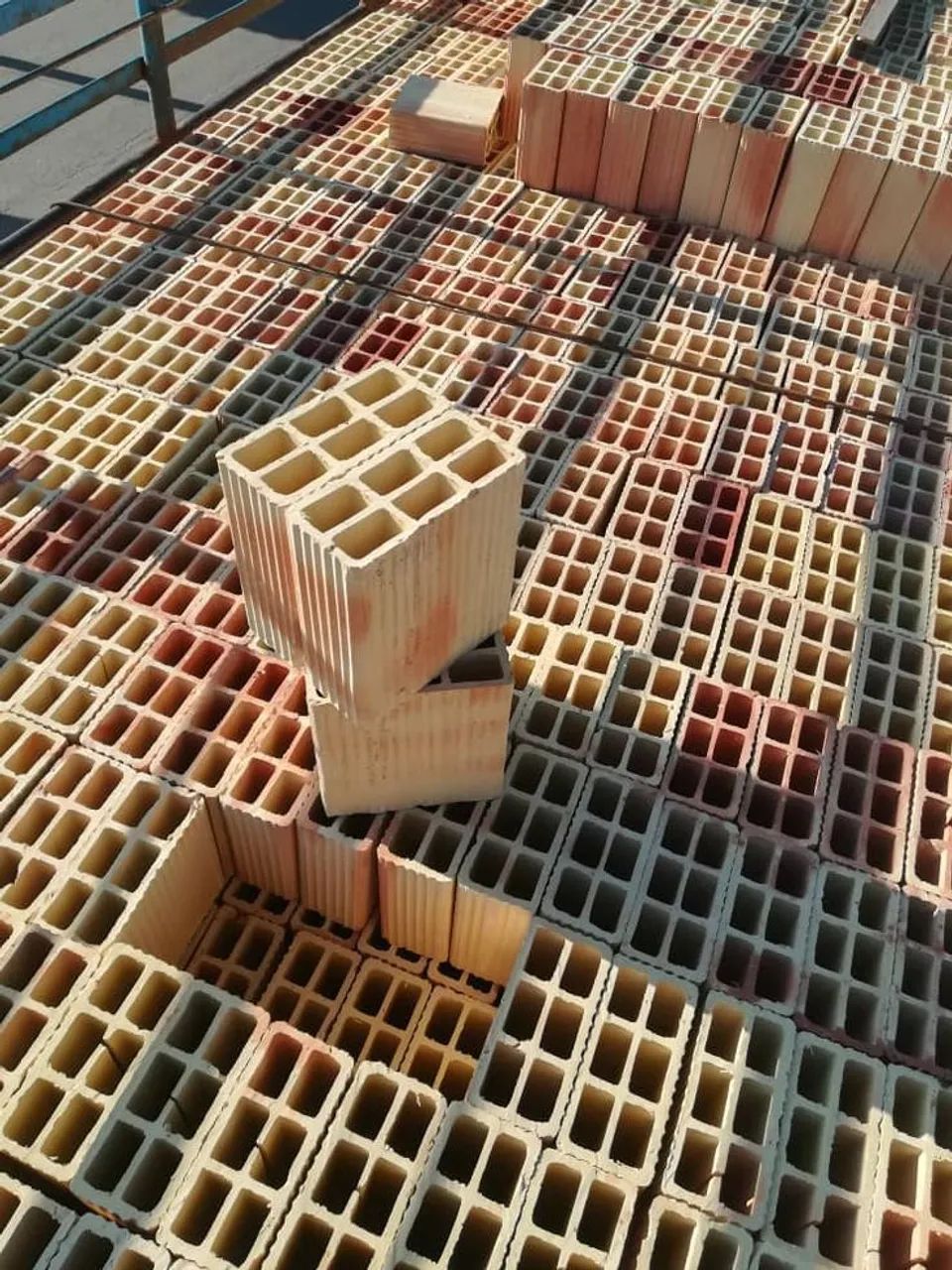 Bricks64985852268545120