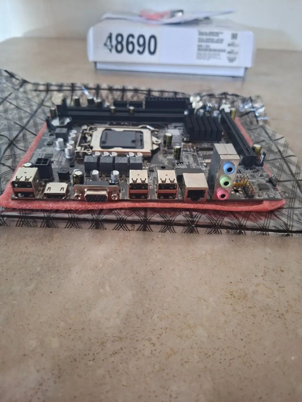 Placa mãe H55 LGA 1156 V1.55 Intel