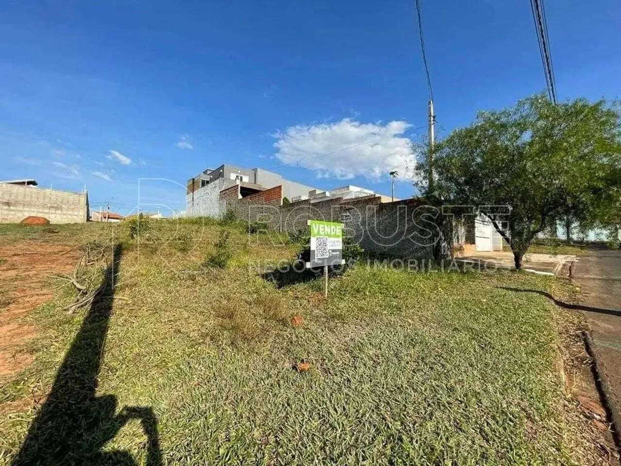 Venda de Terreno / Lote na cidade de Botucatu - Foto 2