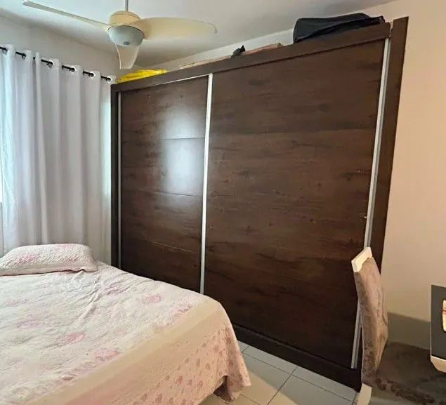 Guarda roupa espaçoso - Foto 3