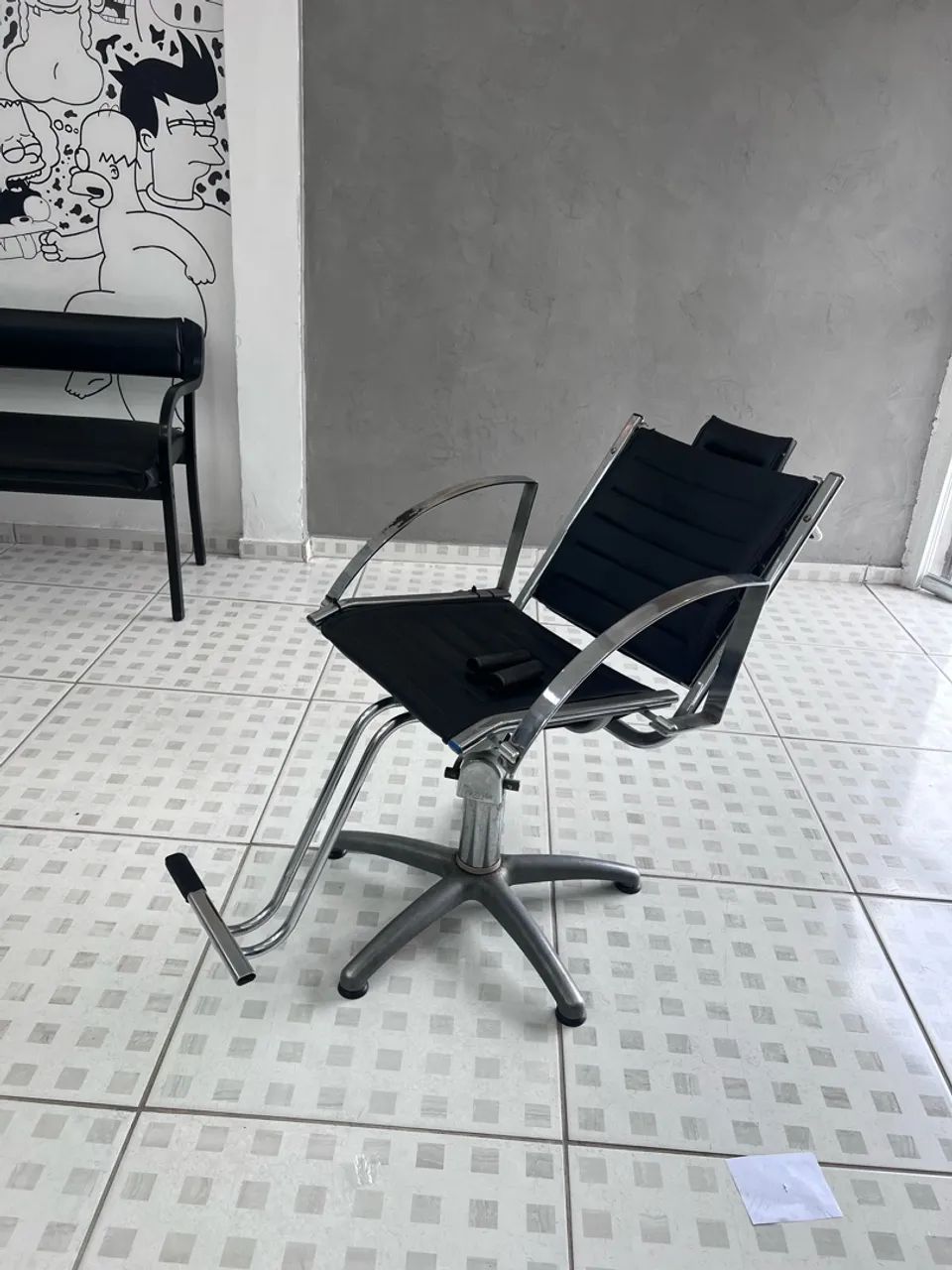 Cadeira para Barbeiro ou Cabeleira  - Foto 4