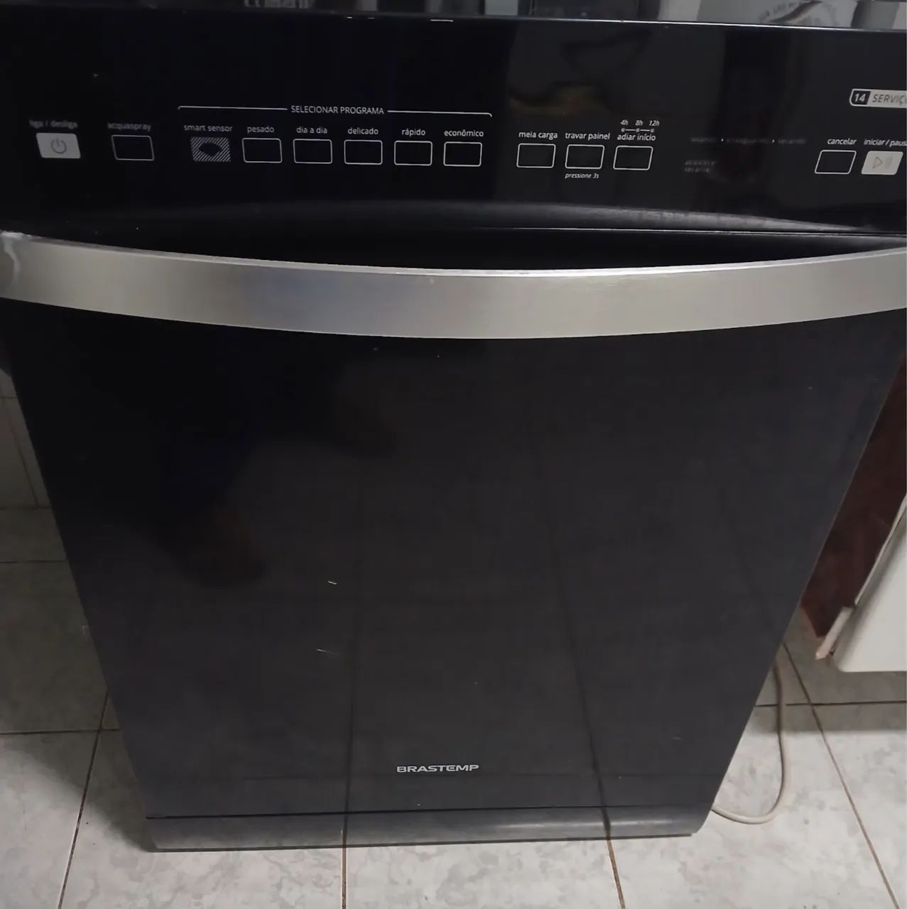 VENDE-SE LAVA LOUÇAS 