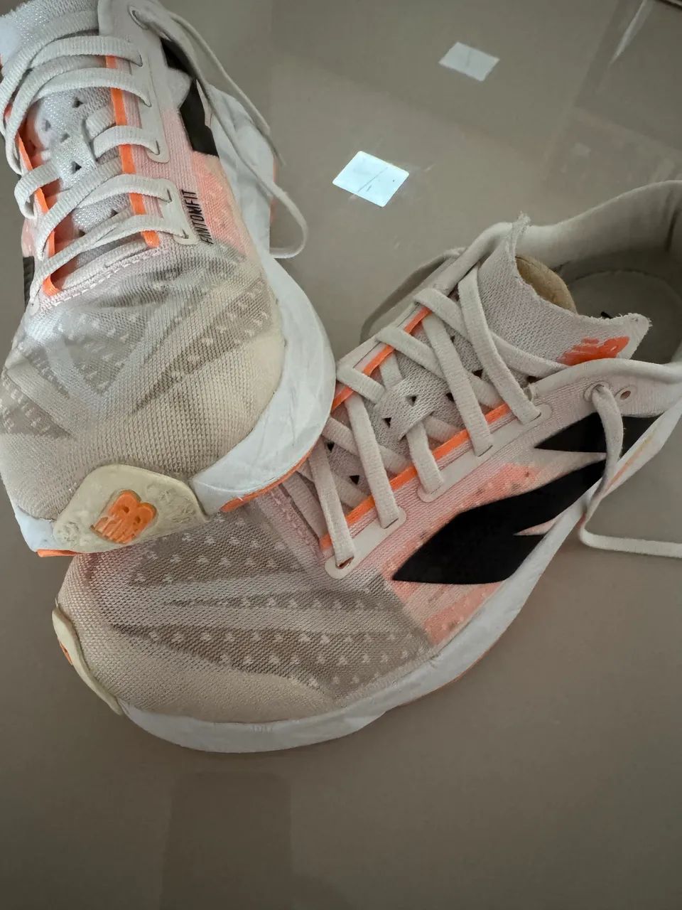 Tênis New Balance Fuelcell Rebel 41 - Foto 4