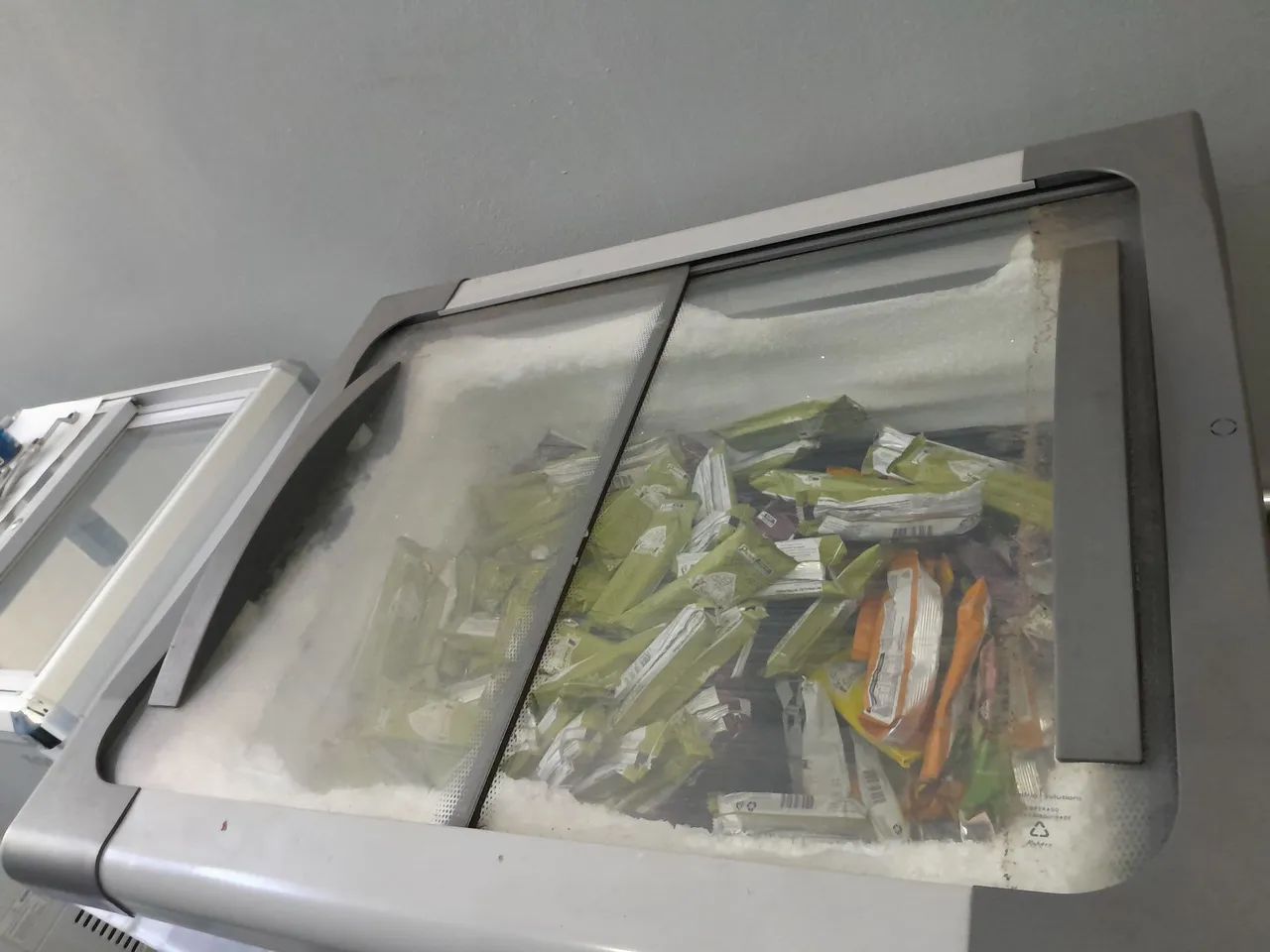 Freezer expositor tampa de vidro para sorvete e congelado diversos