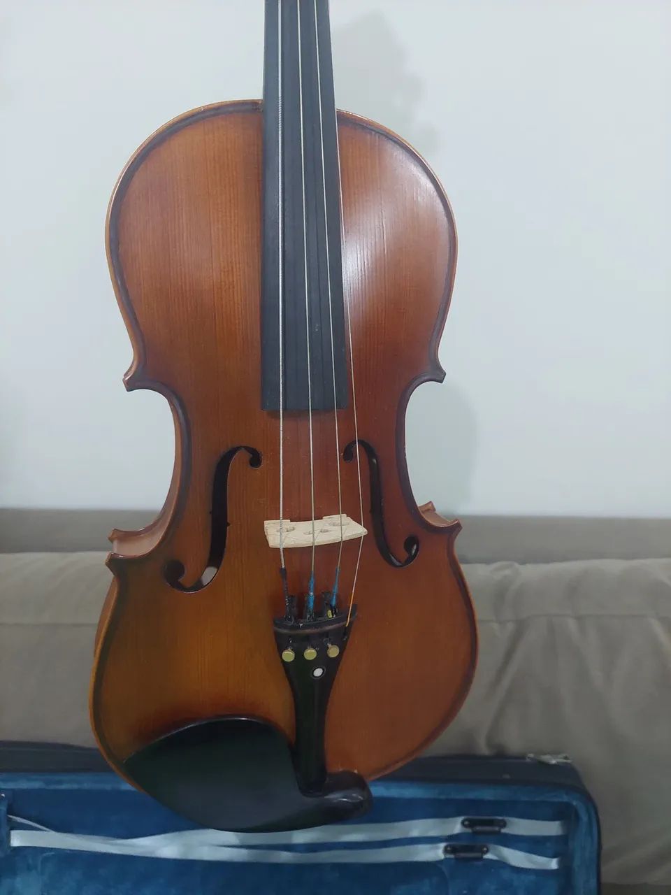 Viola Eagle VA180