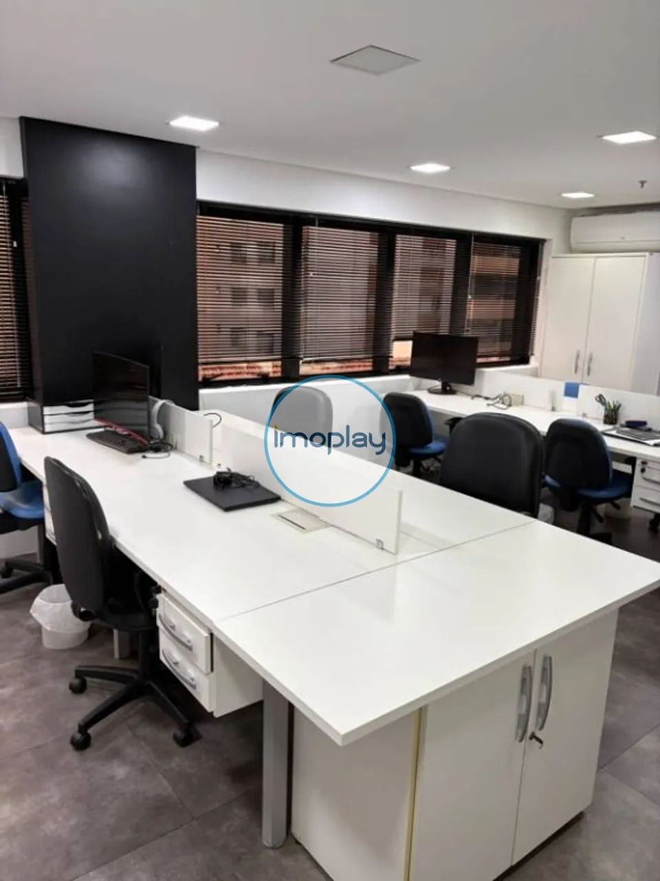 Sala comercial de 105 m² mobiliada com 3 vagas em Pinheiros