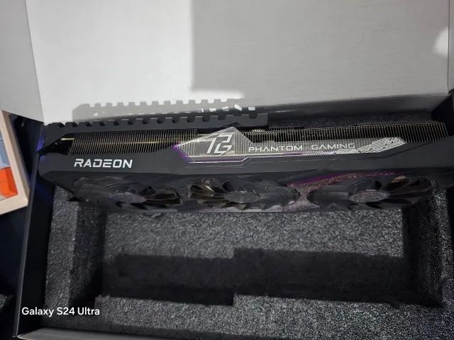 Placa de video RX 7700 XT ASROCK - Foto 2