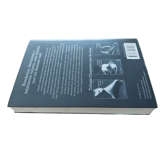Livro Cinquenta Tons de Cinza - E L James - Usado - Foto 4