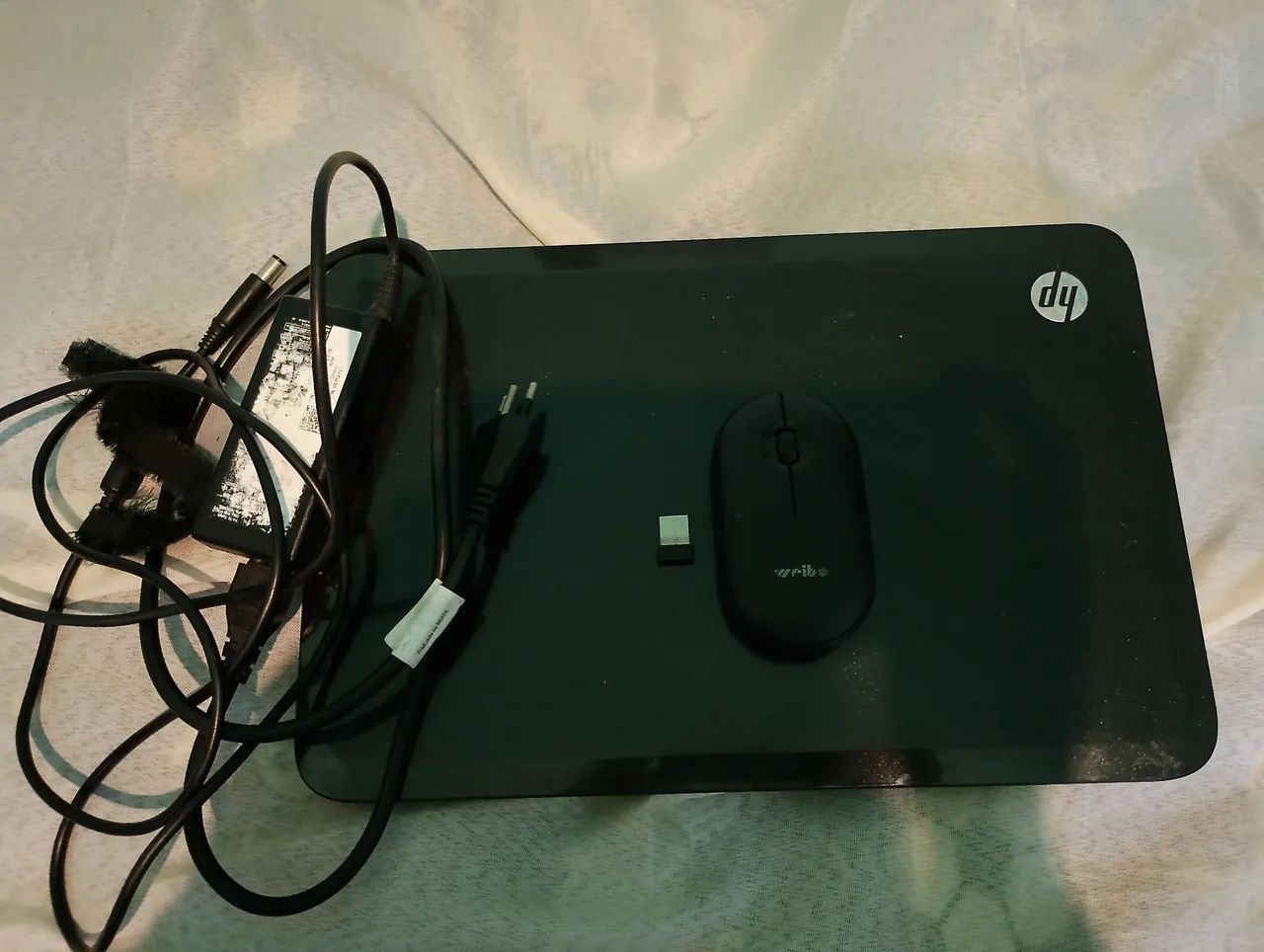Notebook Windows 7 com mouse sem fio. - Foto 3