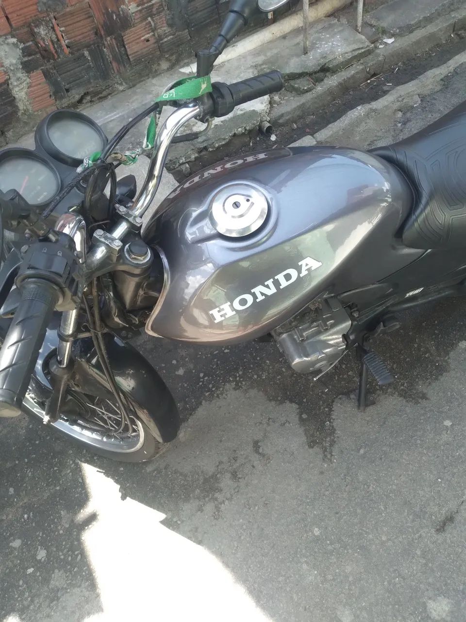 VENDO MOTO TOP E BARATO - Foto 3