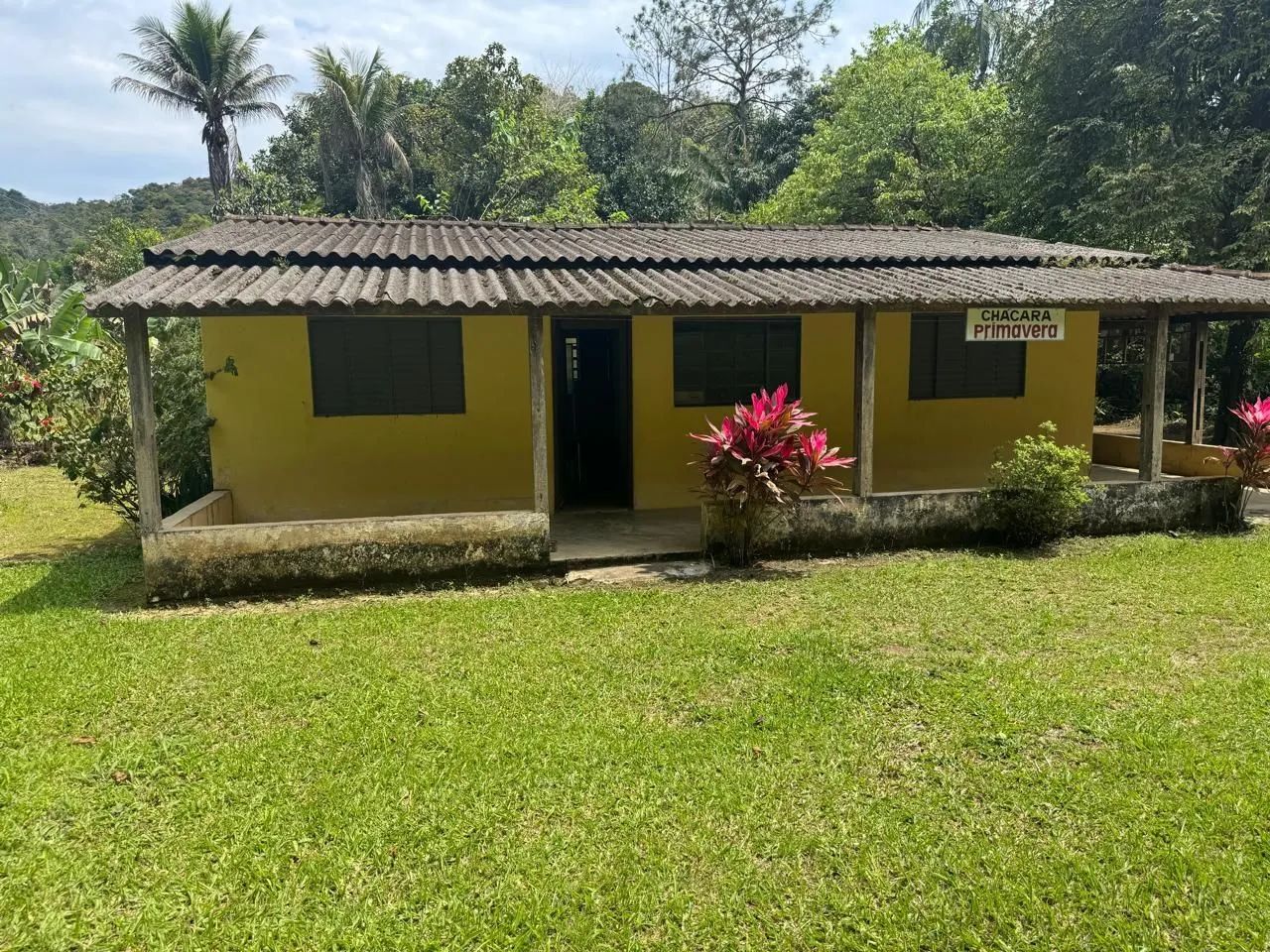 Chácara Rio ao fundo Itariri SP