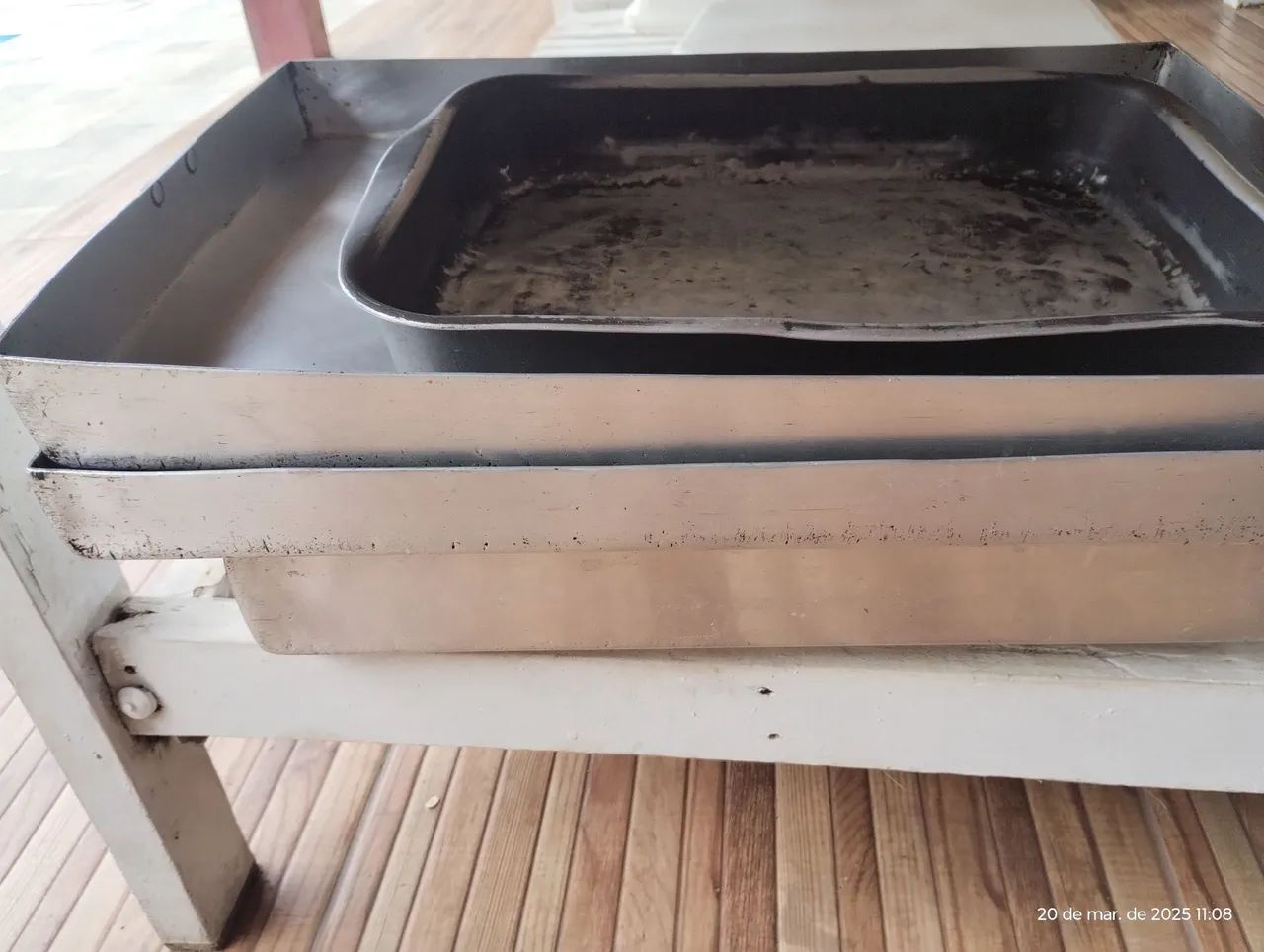 Vendo us maquinário de fazer salgados ou pizza forma de empadinha forma de bolo caixa forn - Foto 3