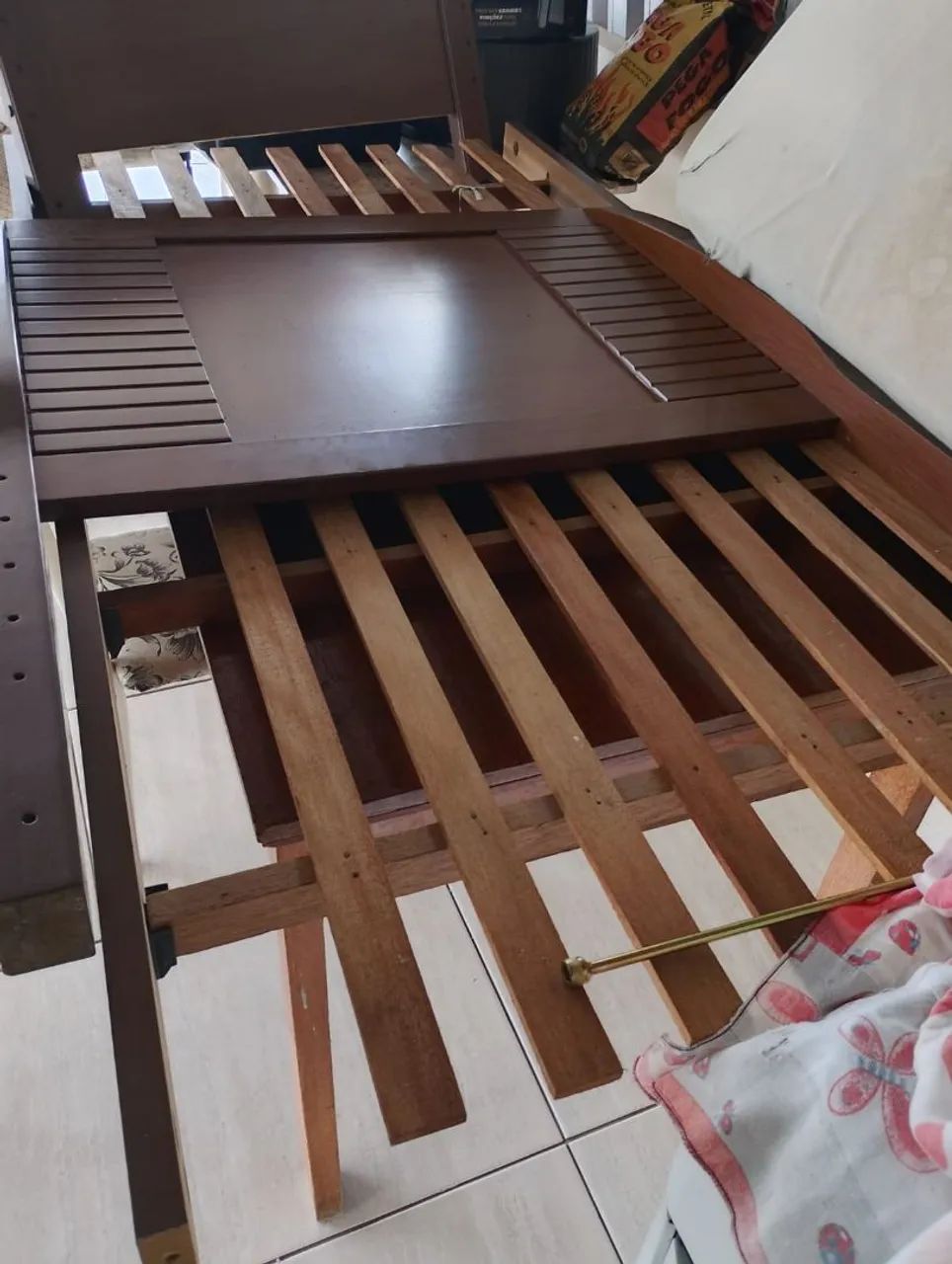 Cama de solteiro 