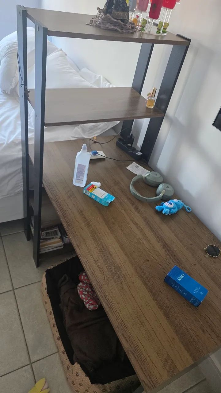 Escrivaninha OTIMO ESTADO - Foto 4