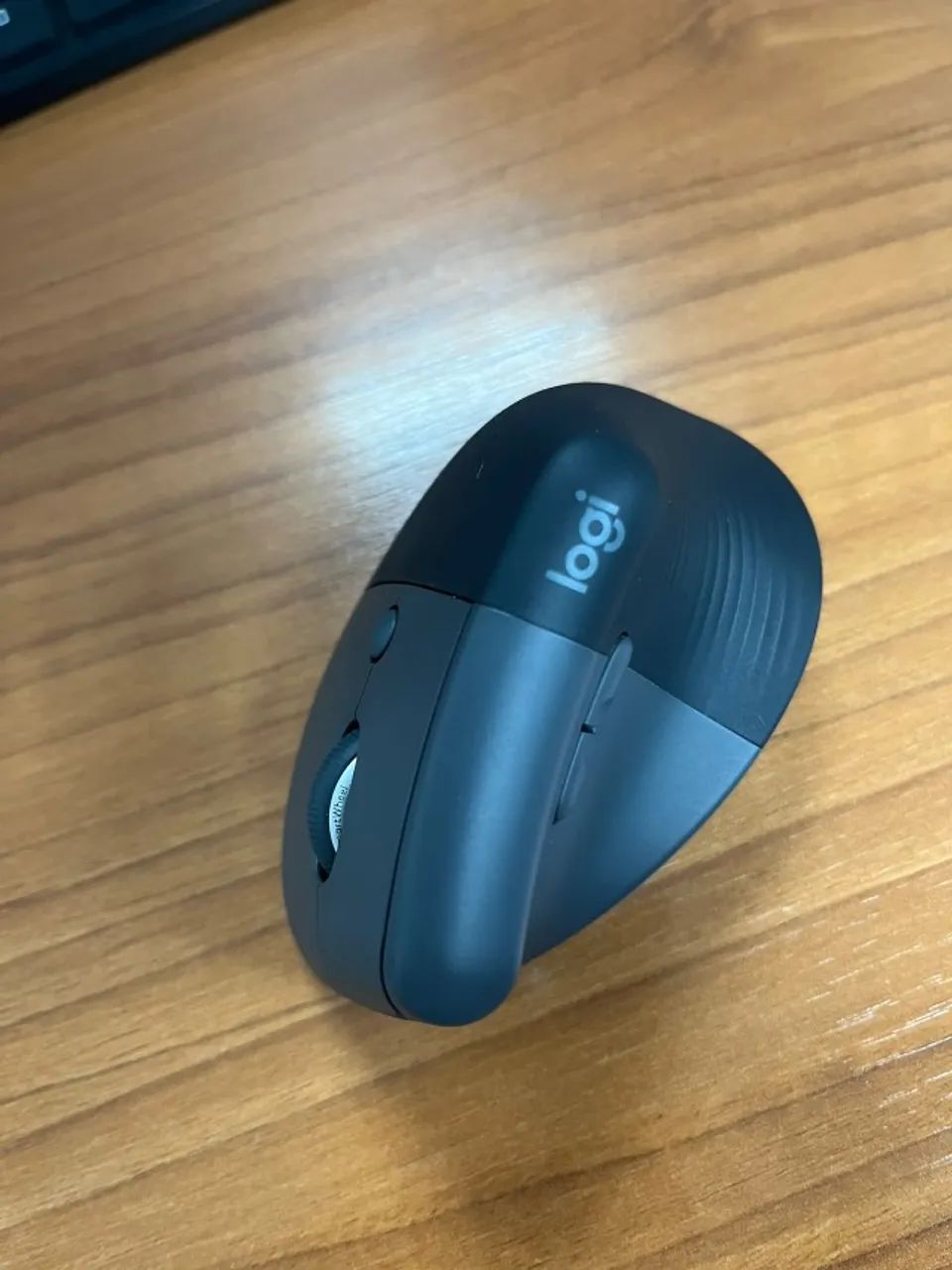 Mouse Ergonômico Sem Fio Logitech  - Foto 3