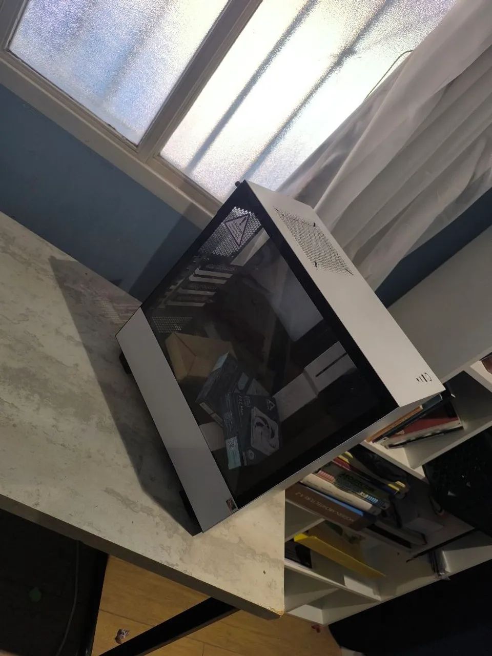Gabinete Nzxt h510 branco com duas fans novas. - Foto 3