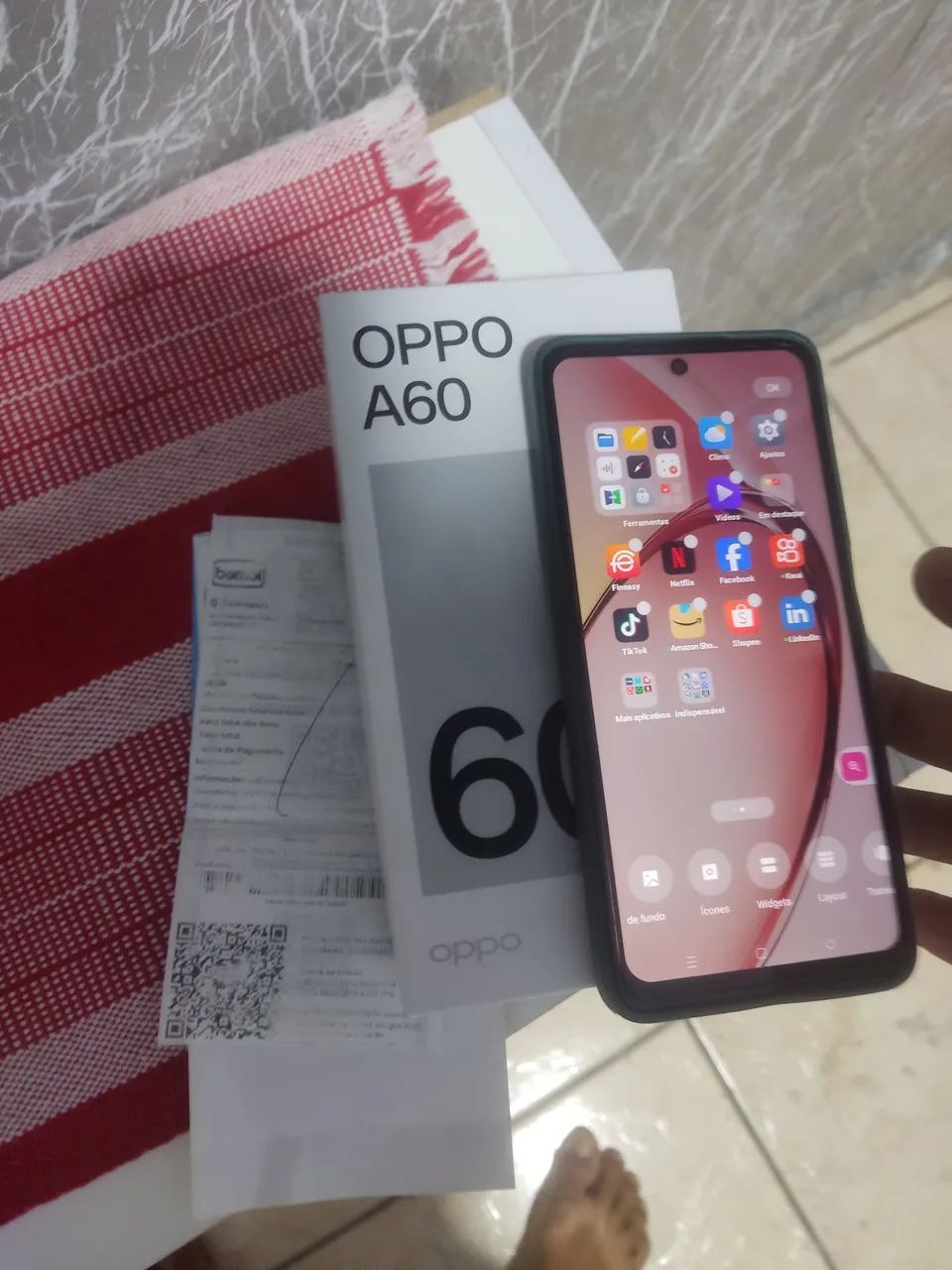 Celular oppo a60 