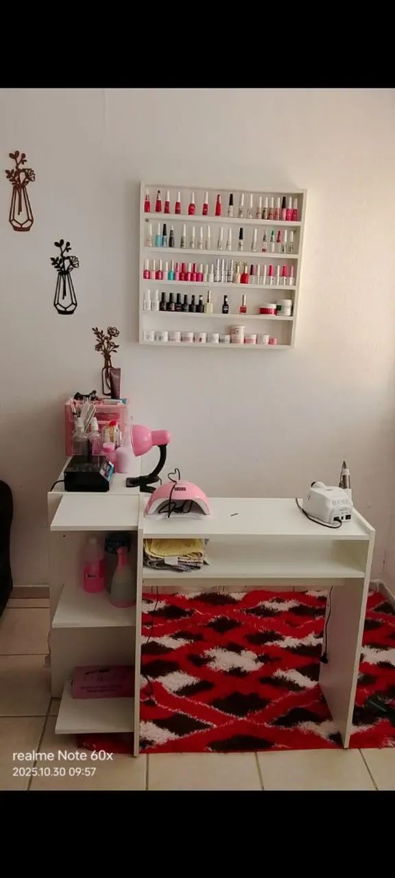 Mesinha e espositor semi novo  - Foto 3