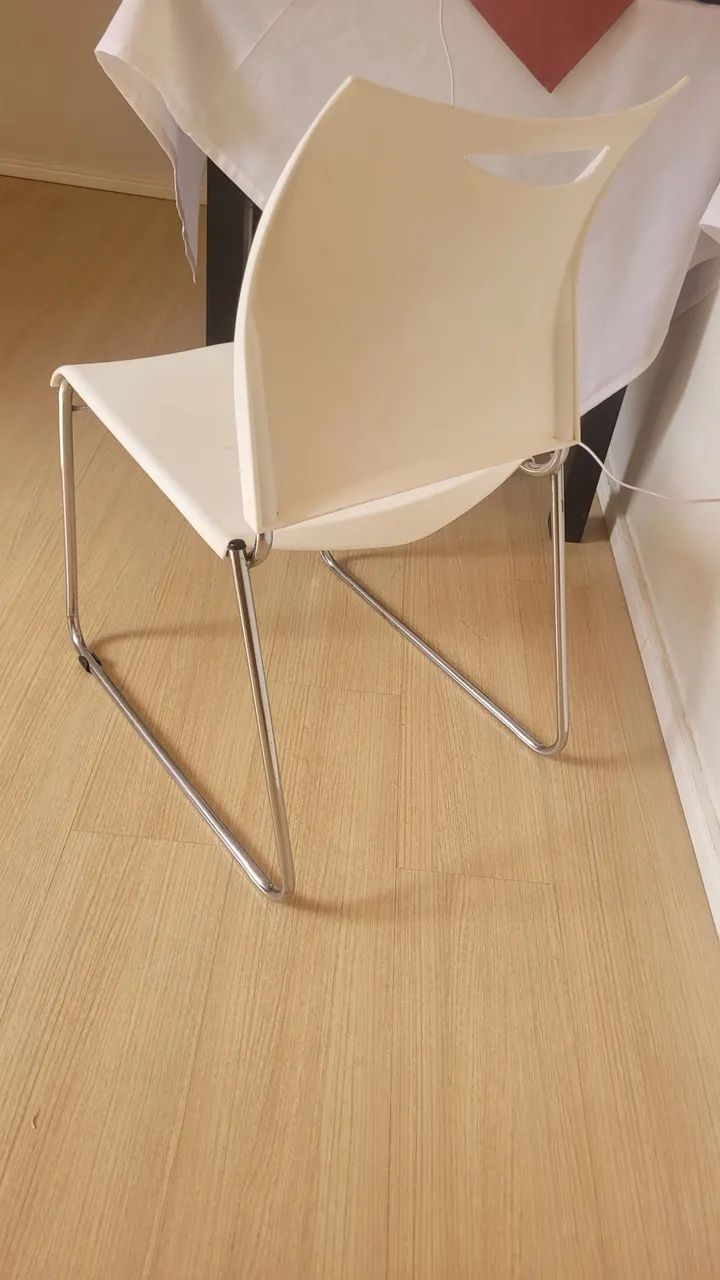 Conjunto de mesa com duas cadeiras - Foto 4