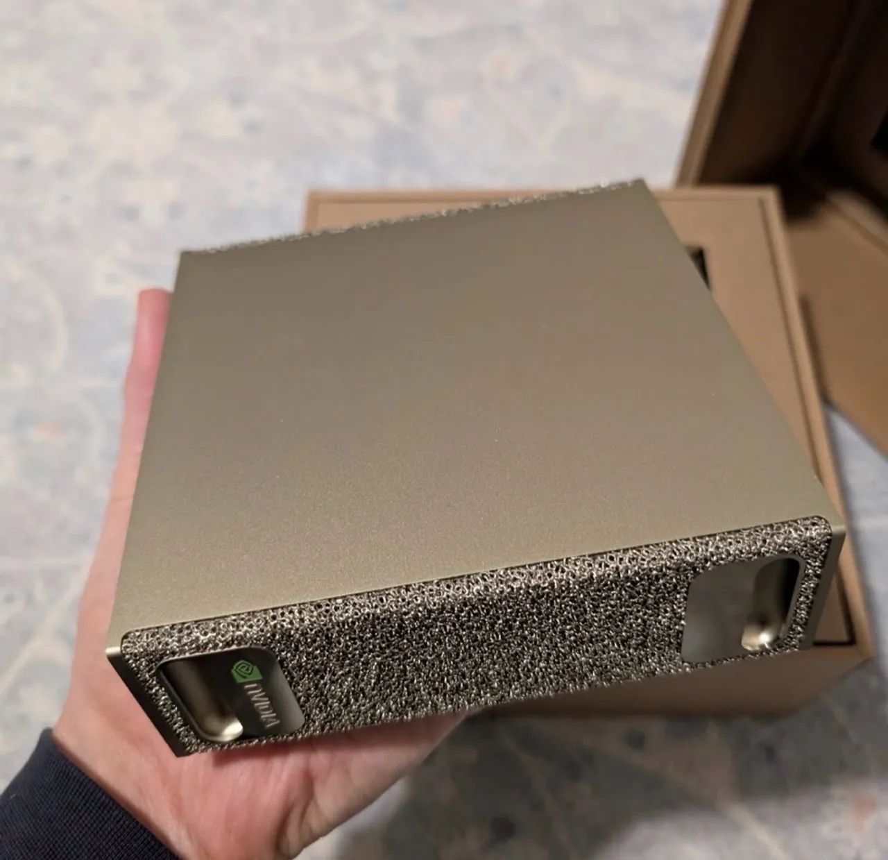 NVIDIA DGX SPARK - Foto 2