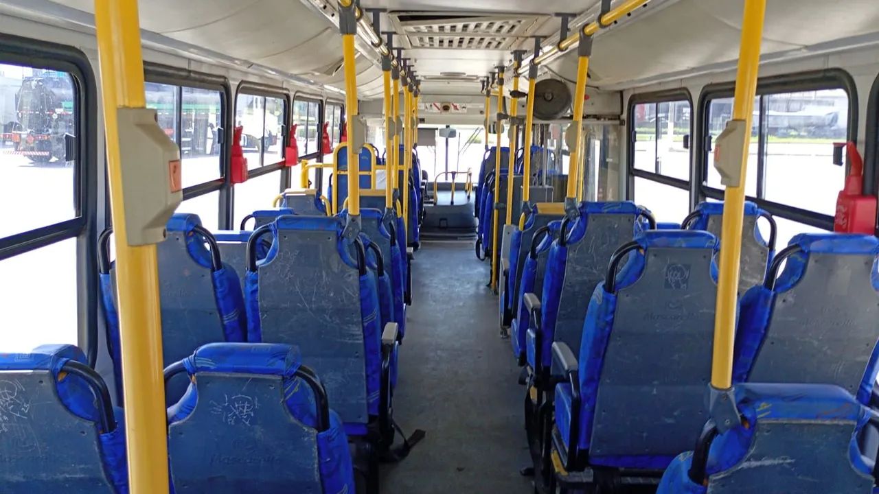 Ônibus Urbano 2015 Ar condicionado  - Foto 6