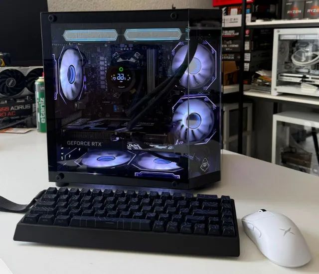 PC GAMER AM5 ( RYZEN 7 7700, 32GB, 5070...)