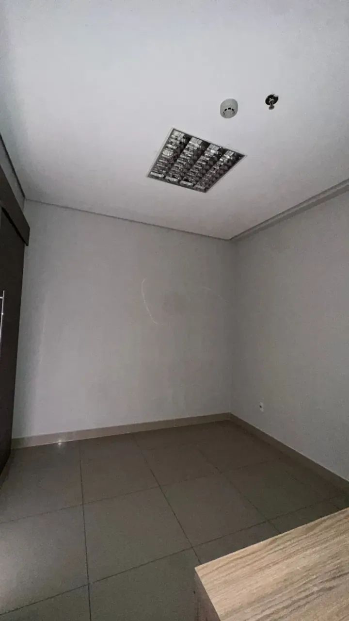 ALUGO sala comercial com divisórias, aprox. 52m² área - Av. Hist. Rub. de Mendonça - Cuiab - Foto 5