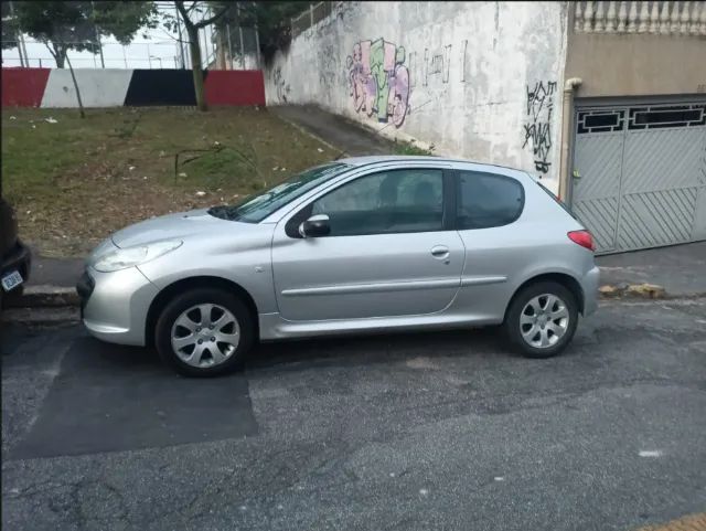 Peugeot 207 207 XR 1.4 Flex 8V 3p 2013