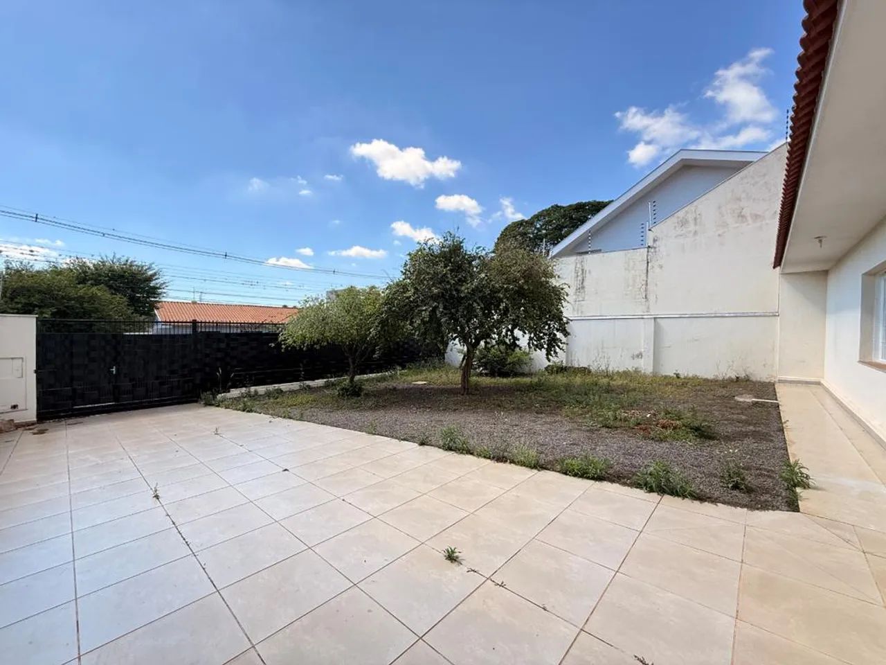 Casa à venda em Maring á, Zona 04, com 3 quartos, com 211.52 m² - Foto 4