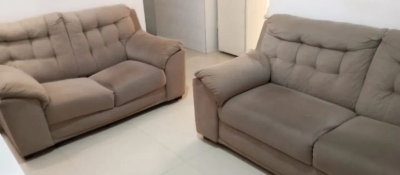 Dois sofás para sala 
