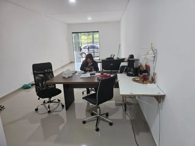 Sala Comercial Seminueva Terrea Padrao Av. Gualberto Soraes - Foto 5