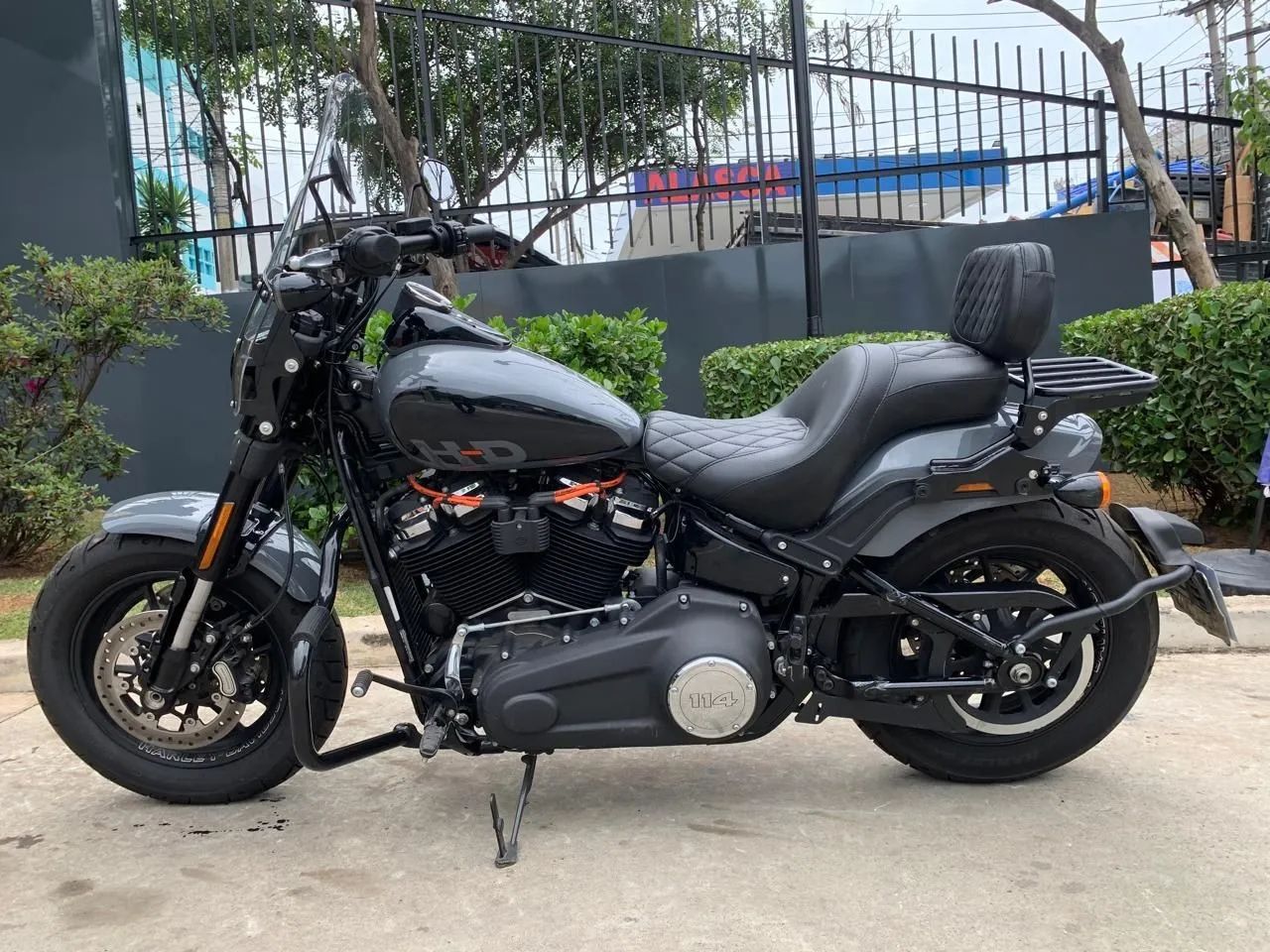 HARLEY-DAVIDSON SOFTAIL FAT BOB 114 