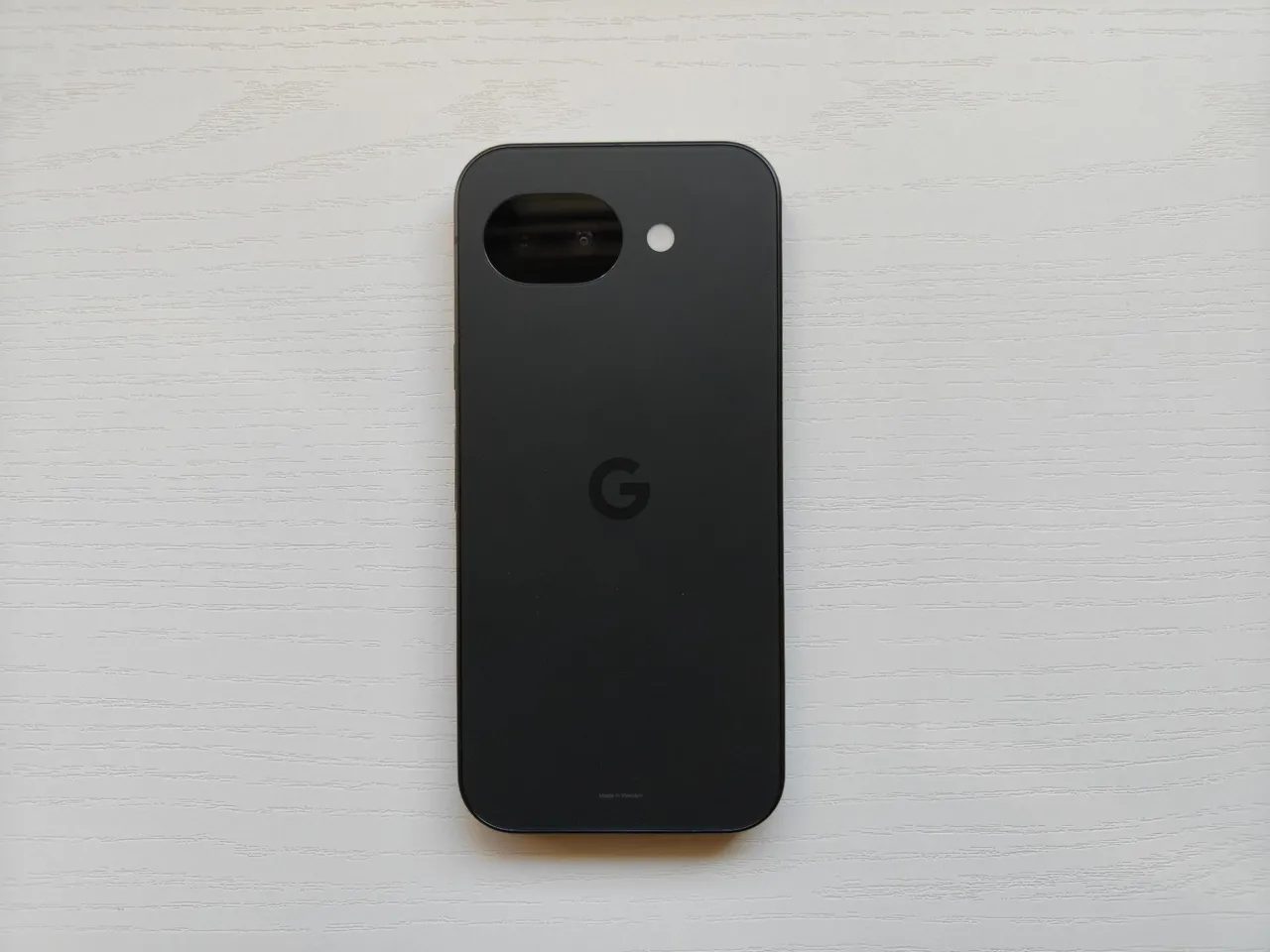 Google Pixel 10 128GB Black NOVO - Celulares e Smartphones
