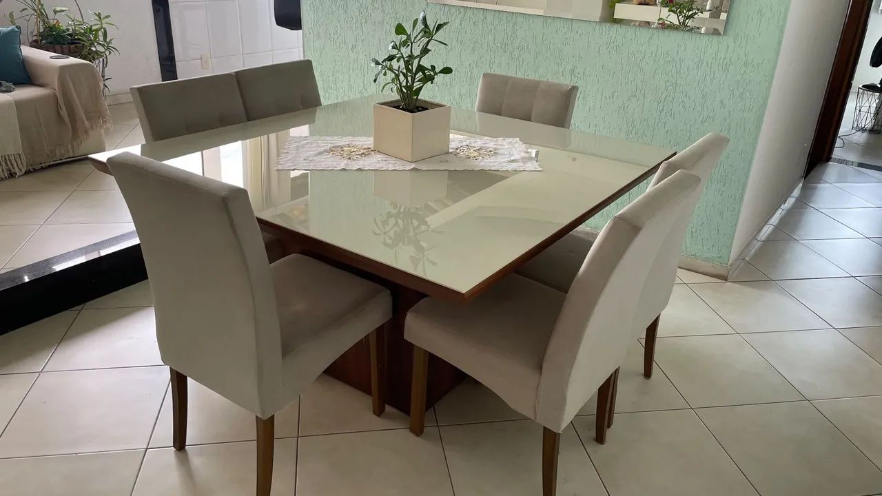 Mesa moderna de jantar