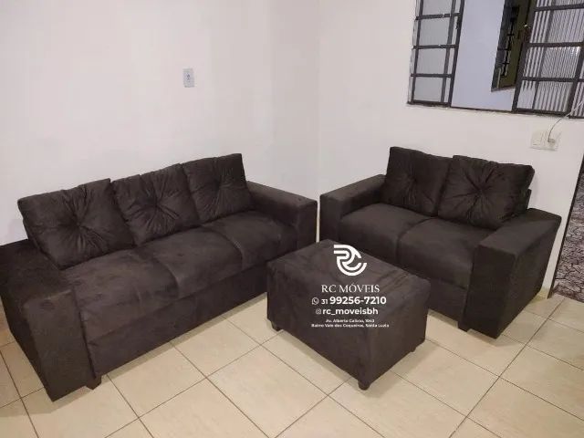 Sofá 2 e 3 pessoas com Puff Material suede D33 Confortável Direto da Fábrica - Foto 4