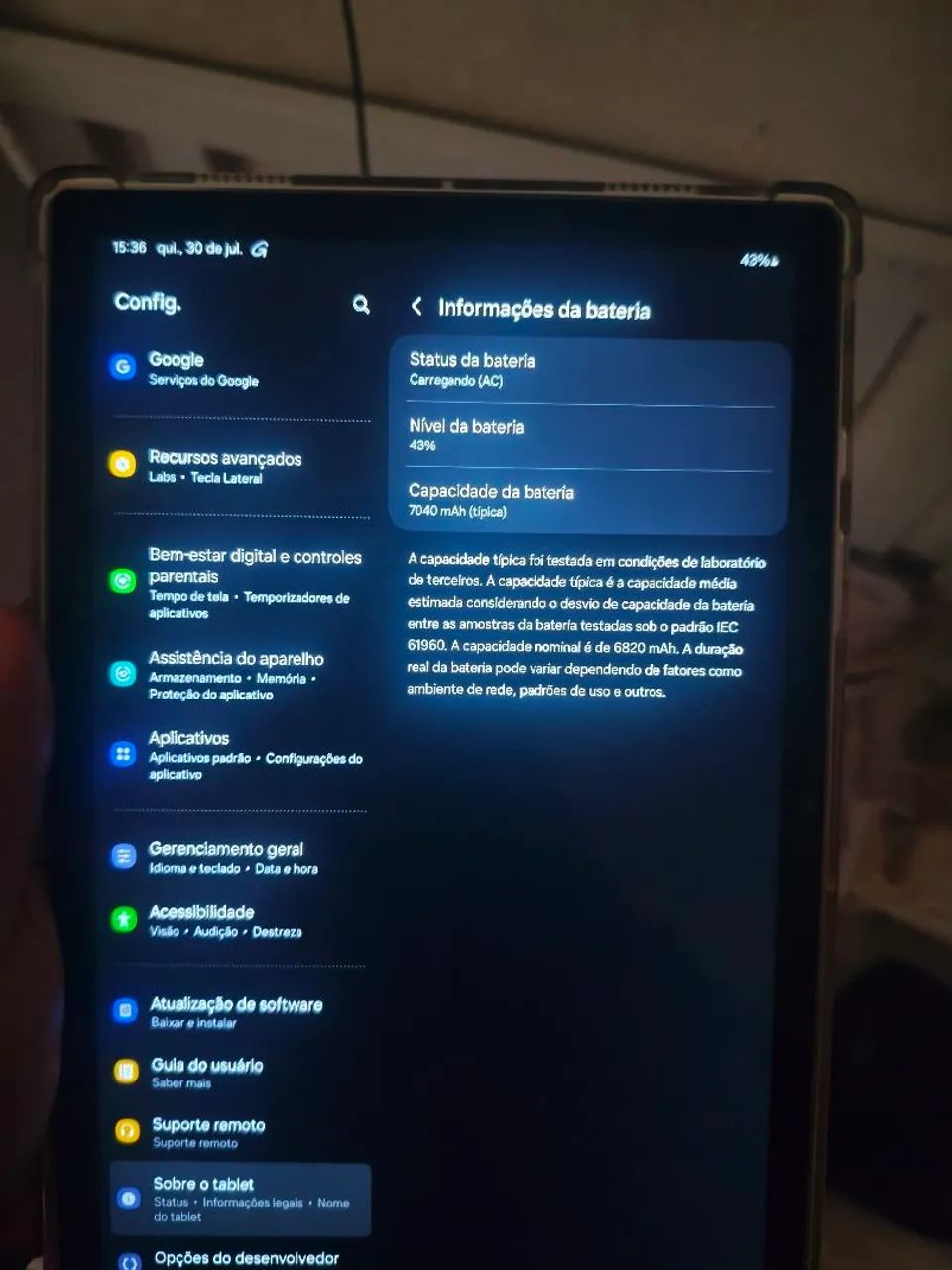 Vendo tablet Samsung A8 10 polegadas muito bom trabalho pra sair rápido 800 reais leva - Foto 2