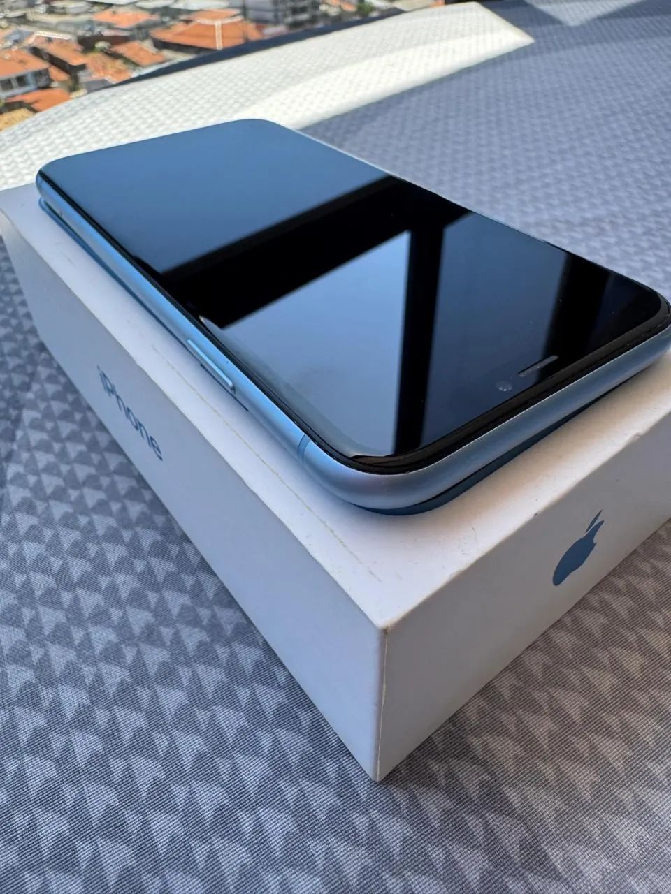 IPHONE XR NOVISSIMO 64gb - Celulares e Smartphones - Jatiúca