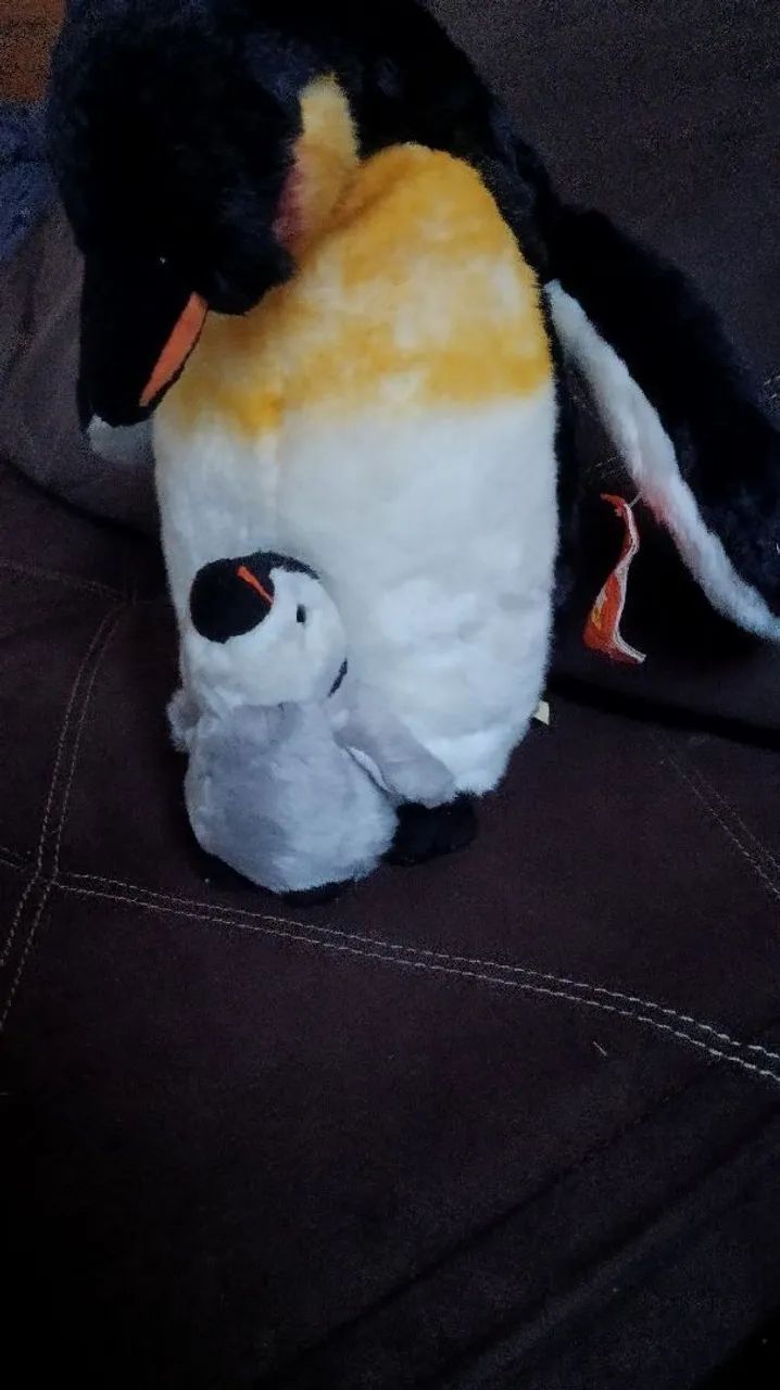 Pinguim de Pelúcia com filhote  - Foto 3