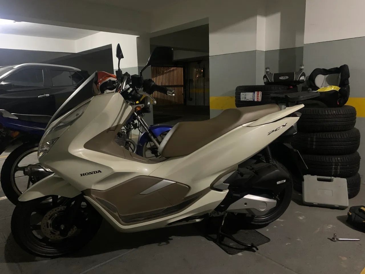 PCX DLX 9 mil km 