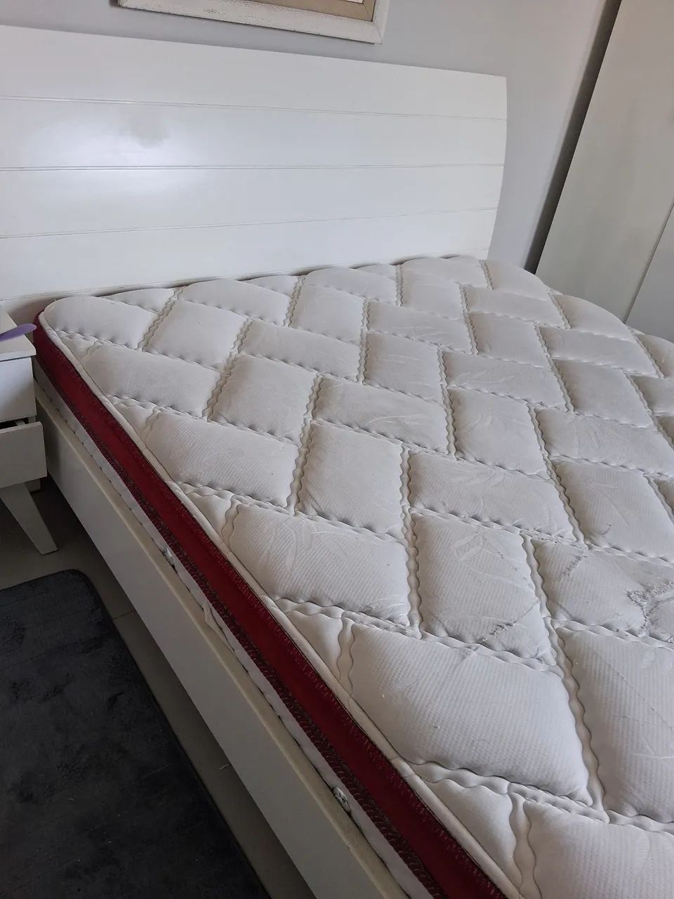 CAMA DE MADEIRA COM COLCHÃO - QUEEN - Foto 3
