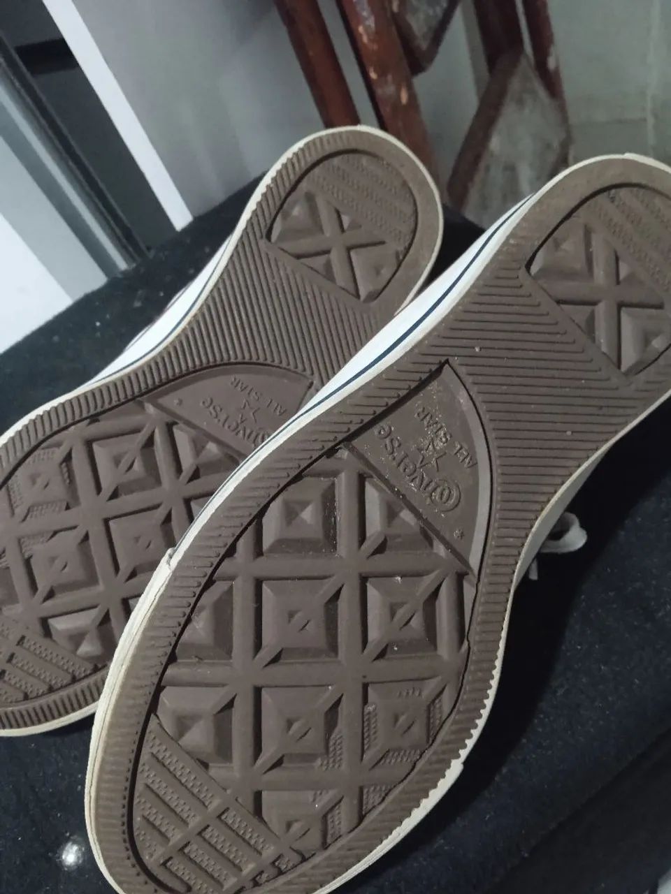 Tênis converse all Star 34 de couro branco em ótimo estado  - Foto 3