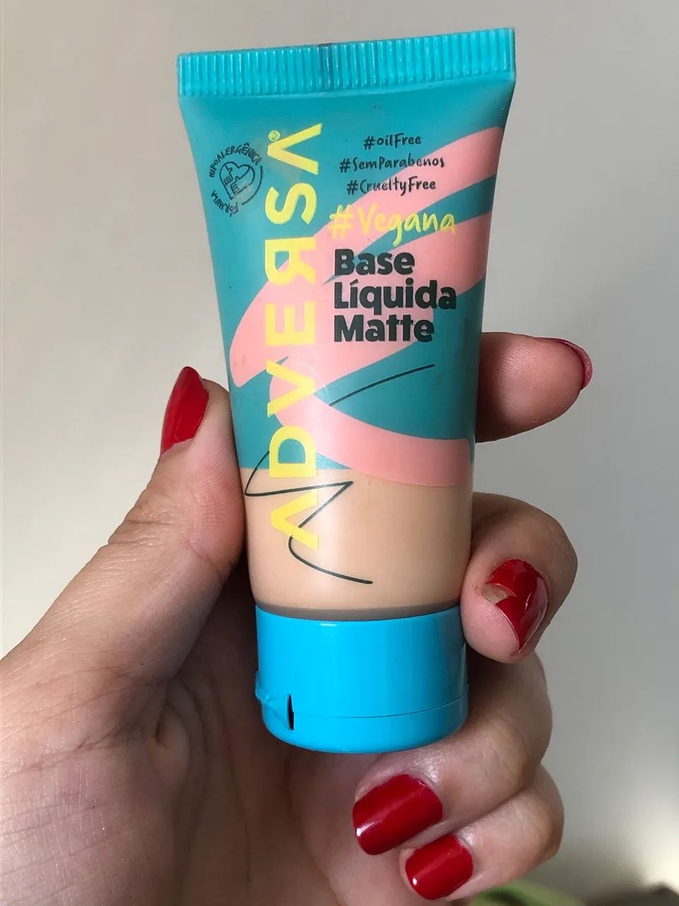 Base líquida matte adversa 