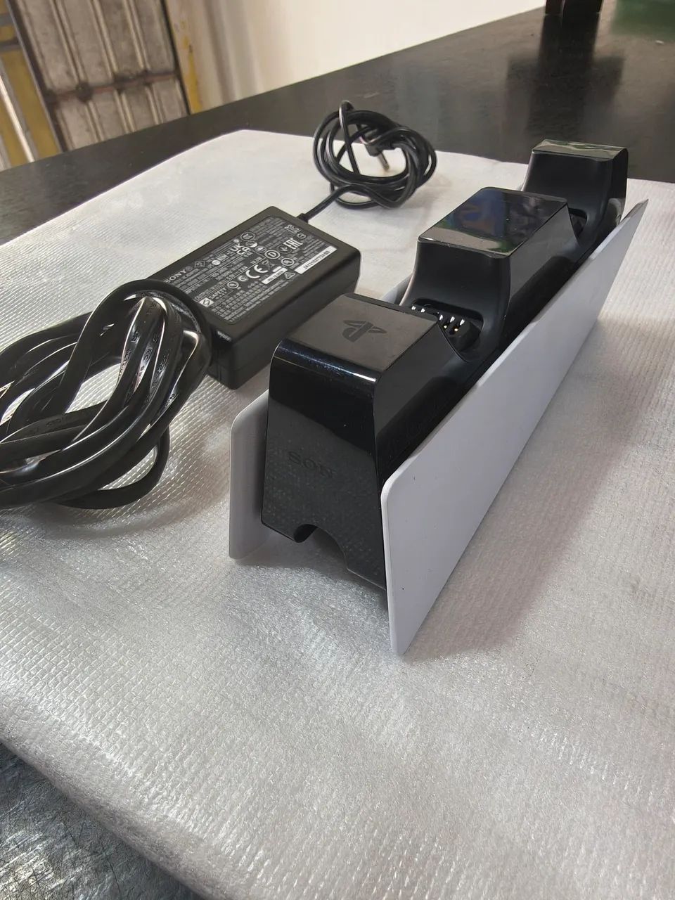 Carregador é de PS5 