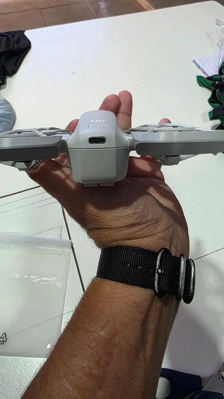 DRONE DJI NEO  FLY MORE COMBO (SEM CONTROLE), ACEITO TROCA POR CONTROLE DJI RC 2 - Foto 3