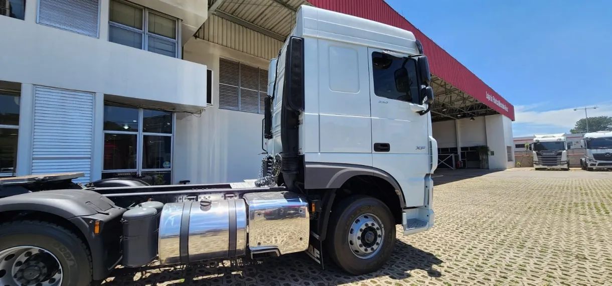 Daf XF 530 6x4 - Foto 3