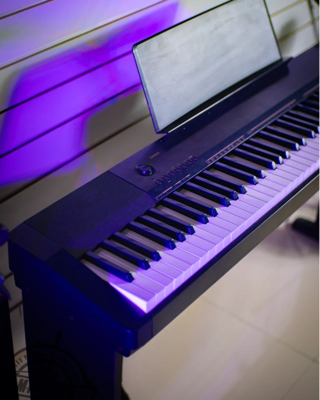 Piano Digital Casio CDP-130 + Móvel - Foto 3