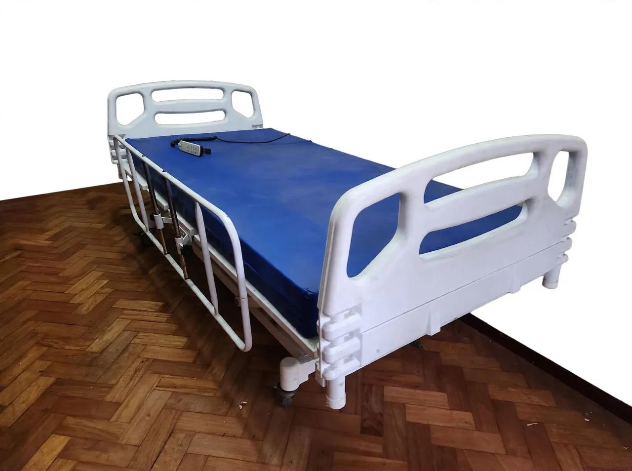 Cama Hospitalar Elétrica com Colchão e Controle - Semi Nova<br> - Foto 2