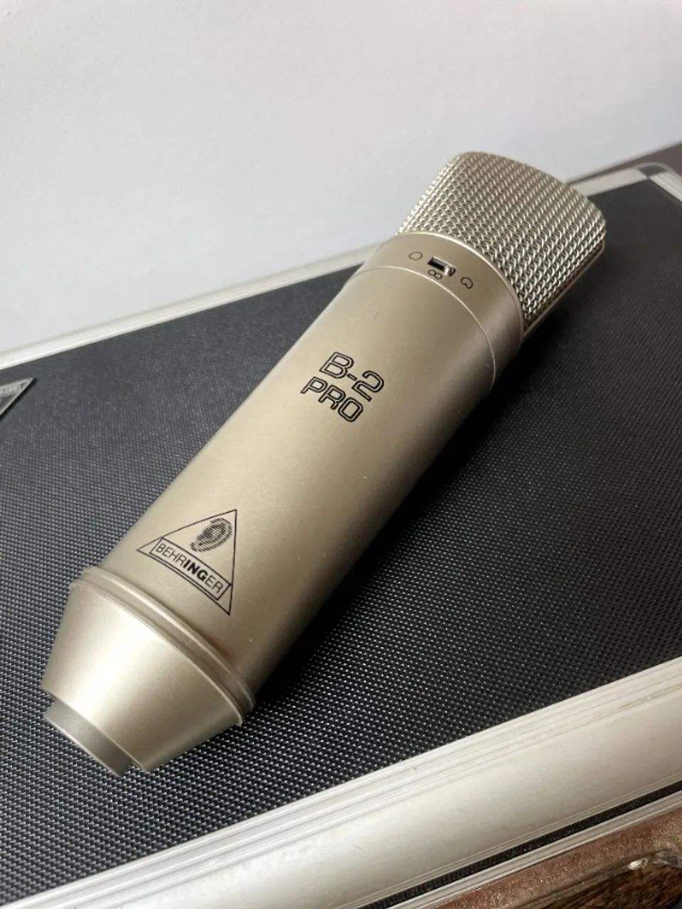 Microfone Condensador Behringer B2 Pro