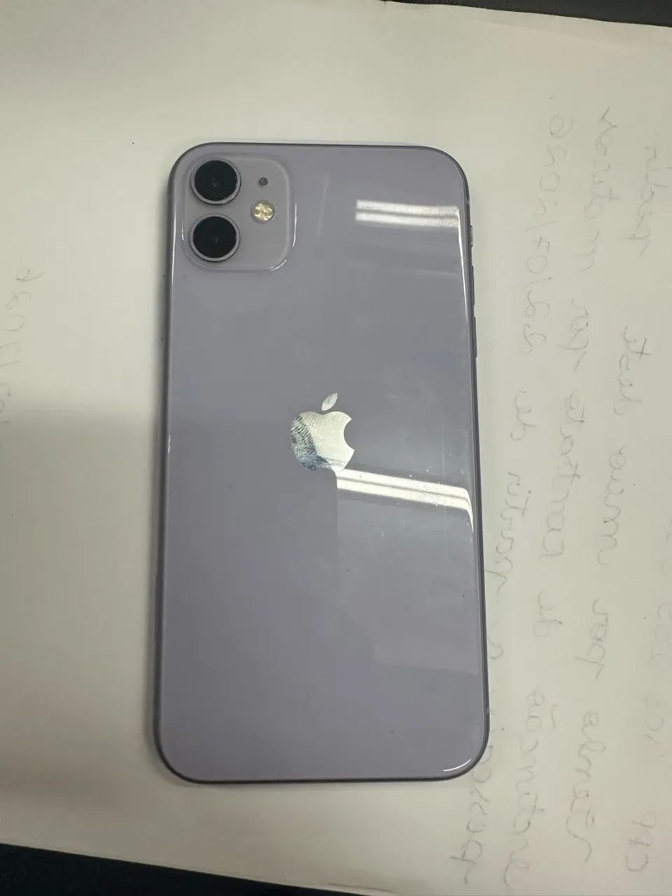 iPhone 11 Lilás
