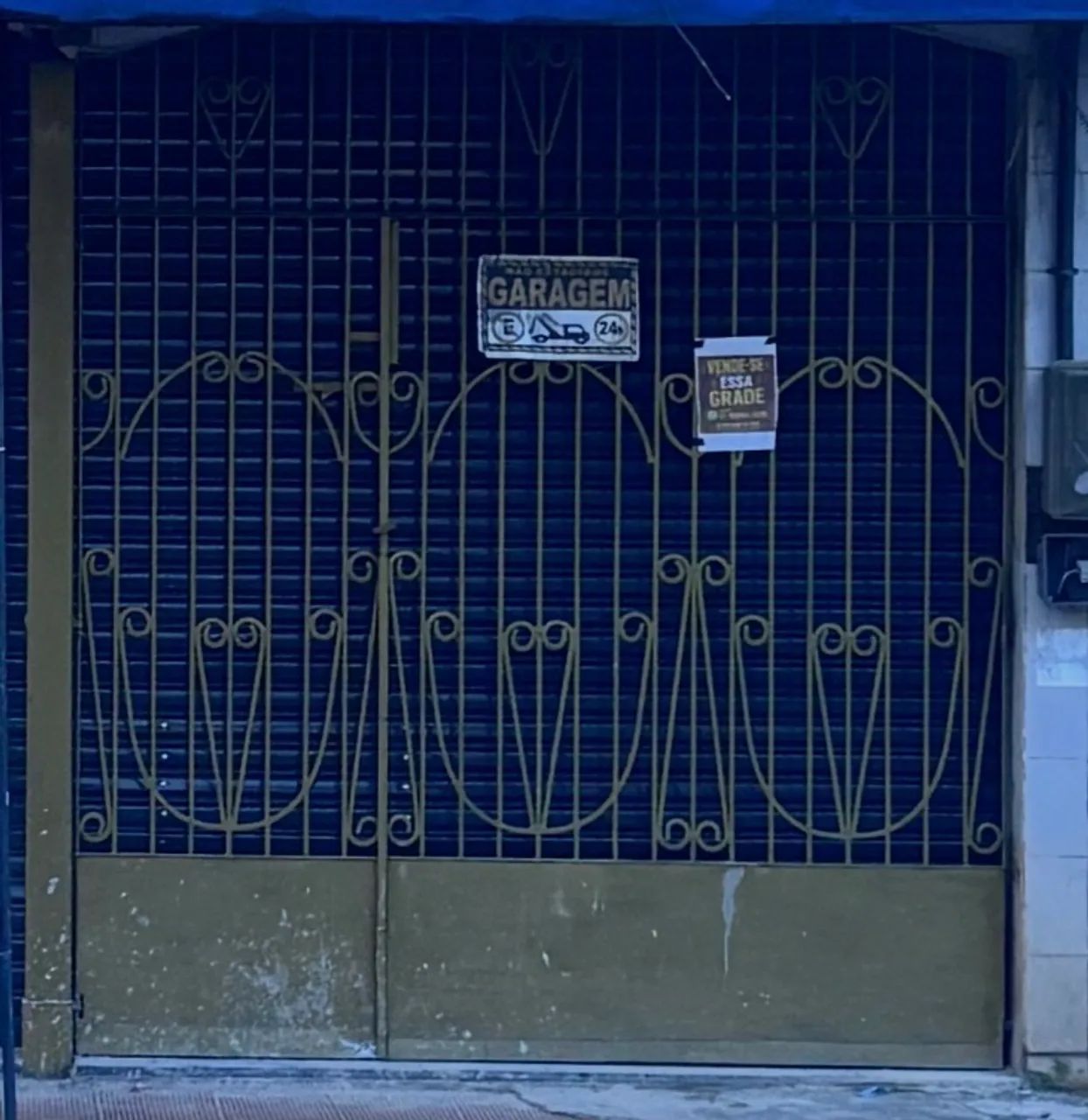 Portão de ferro , vergalhão quadrado